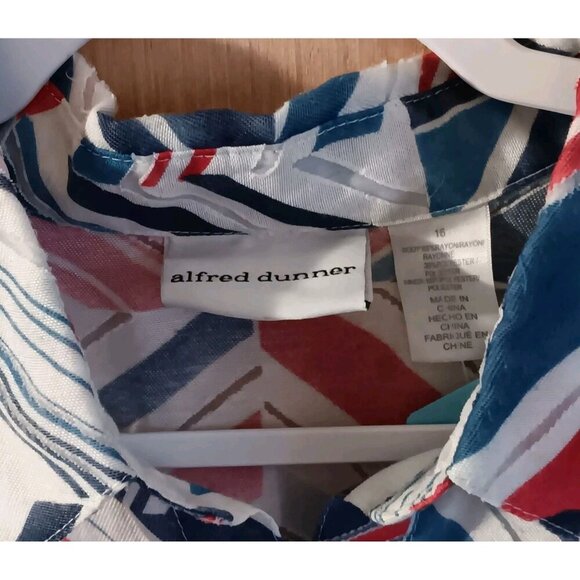 Alfred Dunner PLUS 16 Red White Blue Button Up Semi Sheer Shirt NO Camisole Top - Picture 2 of 5